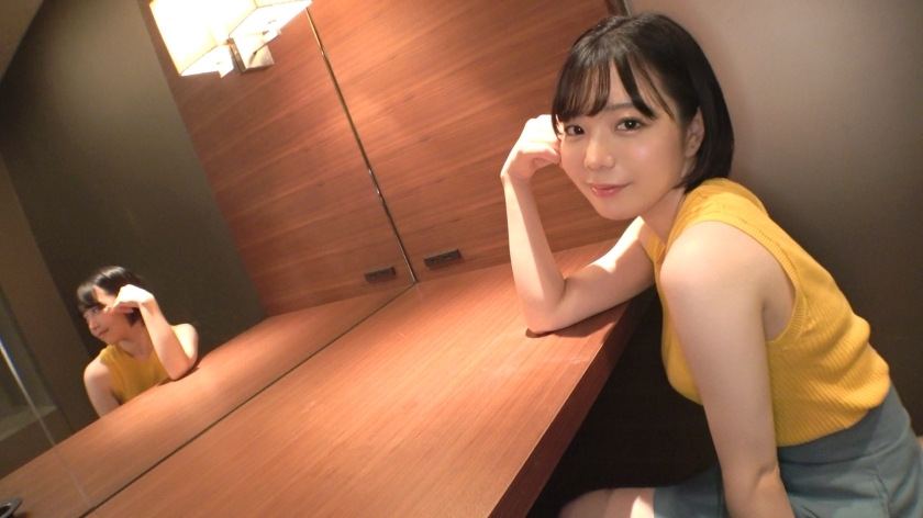 SIRO-5013 [Full-body erogenous zone] A baby-faced waitress with a sensitive body that can be felt just by being stroked by the wind. It's a whim that depends on the day whether it feels better outside or inside ◯ How are you feeling today? AV applica